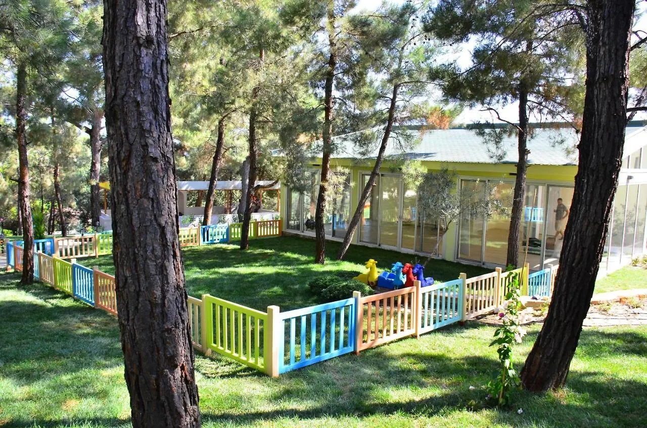 Peninsula Pine Club Boutique Hotel & Spa Kusadasi