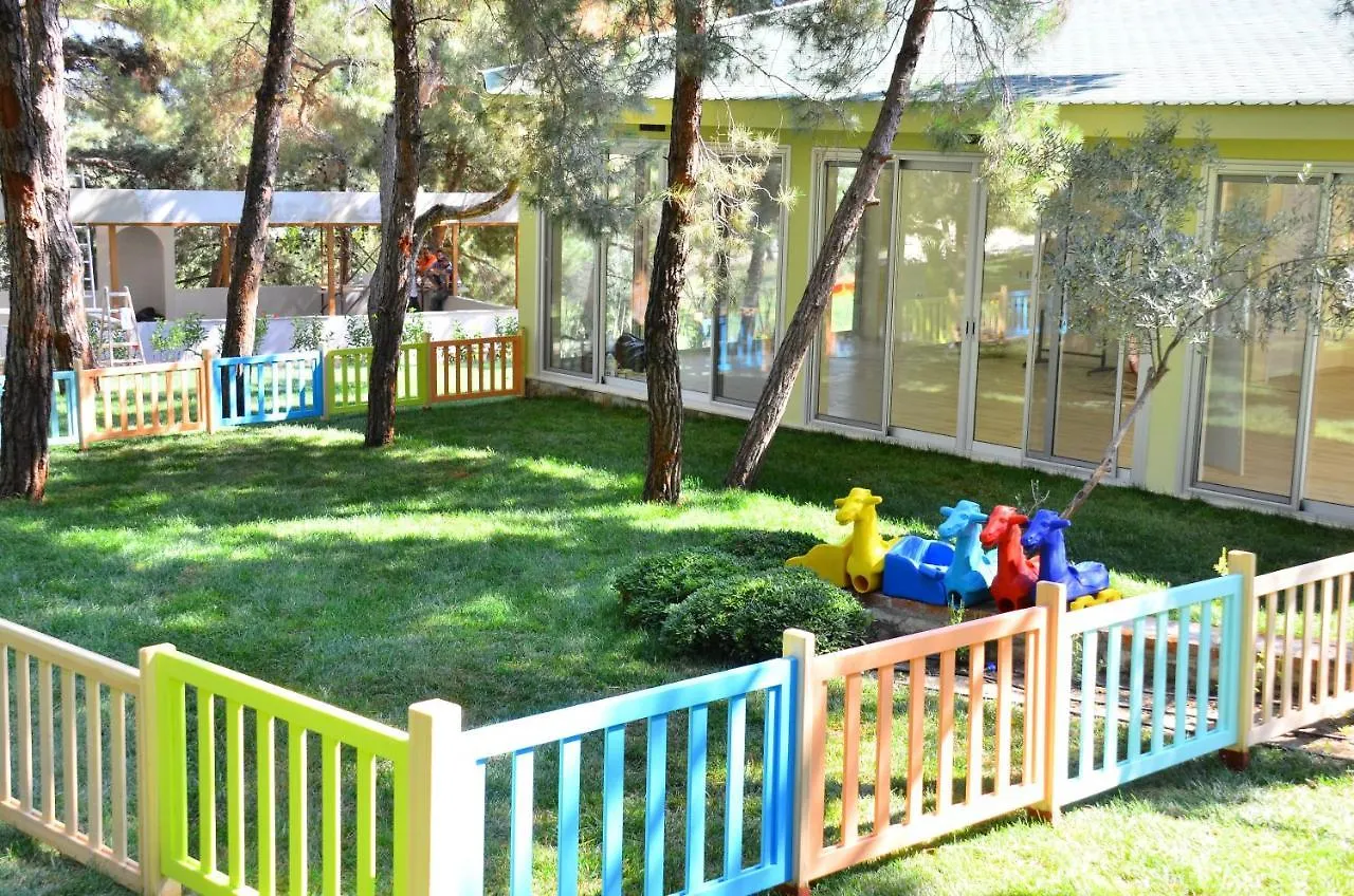 Aparthotel Peninsula Pine Club Boutique Hotel & Spa Kusadasi