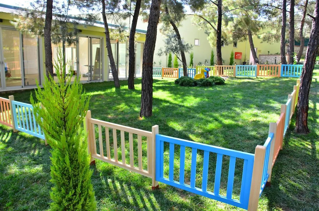 Peninsula Pine Club Boutique Hotel & Spa Kusadasi Aparthotel
