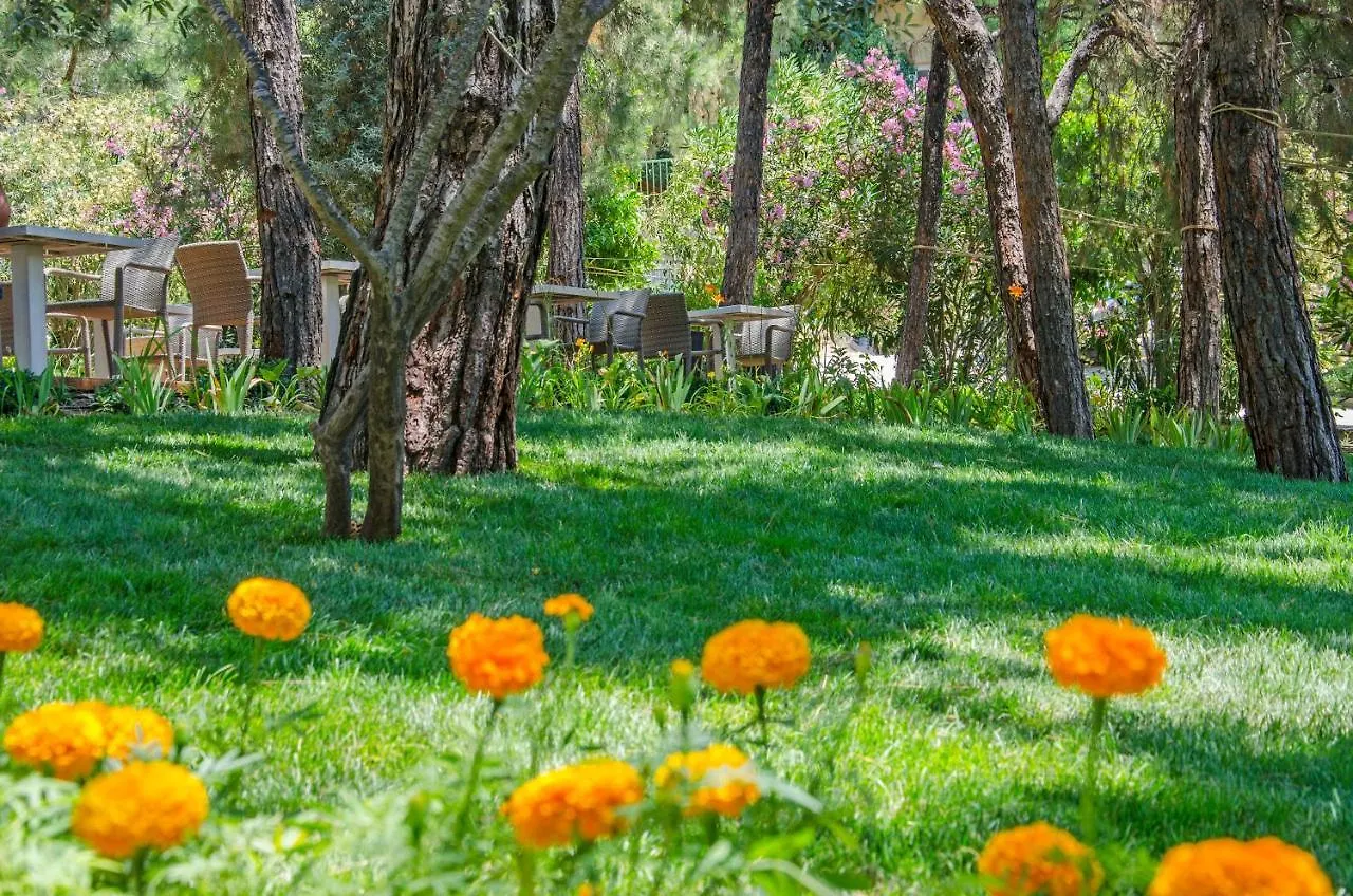 Peninsula Pine Club Boutique Hotel & Spa Kuşadası Apart Otel